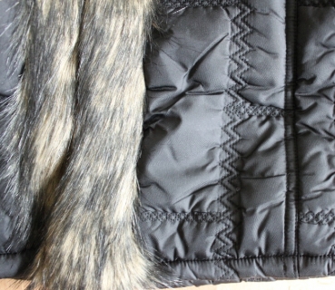 Steppmantel schwarz Nylon Größe 128