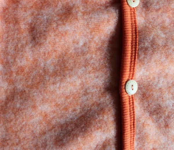 Jäckchen mit Kragen Wollfleece kbT Fb. safran orange Jäckchen mit Kragen Wollfleece kbT Fb. safran orange