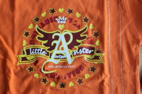 Langarm Kapuzenshirt