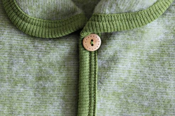 Jäckchen mit Kragen Wollfleece kbT, Fb. lindgrün Jäckchen mit Kragen Wollfleece kbT, Fb. lindgrün